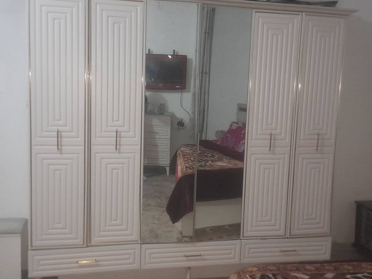 غرفه نوم تركي 8قطع سعر 500بيهه مجال ***********
