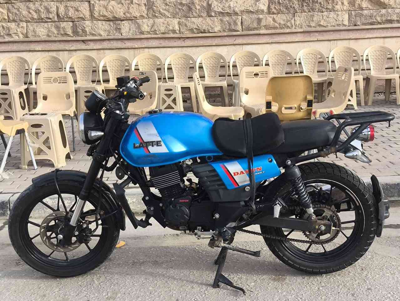 سلام عليكم دراجه دايون لاتي موديل 21ويل كب مرقمه رقم كربلاء دراجه جديده ما متعوبه تايرات جبلي جدد كله شغاله دراجه ماعيزه شي السعر18000مليون وثمنيه وبيه مجال الاستفسار الإتصال علارقم*********** مكاني كربلاء
