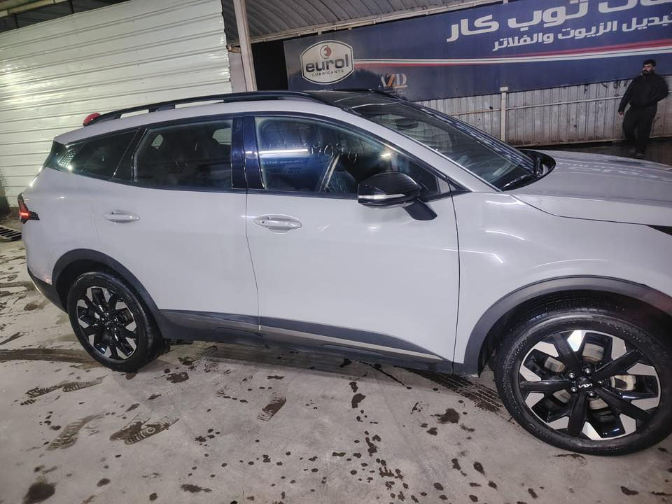 سلام عليكم سبورتج 2023  اكس لاين
فول مواصفات لون اسمنتي ماشيه 42 الف مرقم بغداد 
السياره مرقمه بغداد سياره جديده جدا حادثها جاملغ الايسر صبغ فقط ليبل واحد سياره خير من الله جديده جدا 
مكان السياره يم بوابة الكاظميه *********** حادث خفيف جدا بدون ايرباك
