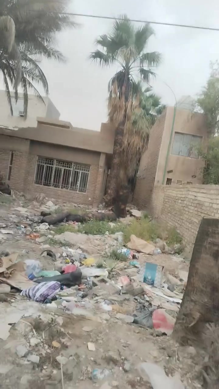 بيت لبيع يعتبر  كاع المساحة ٥٠٠ متر واجهة ١٧ العنوان نهاية الميكانيك مقابل  محلة١٢٠ ثالث  فرع على  اليسرة الاتصال على الرقم ابو علي منذر ***********
