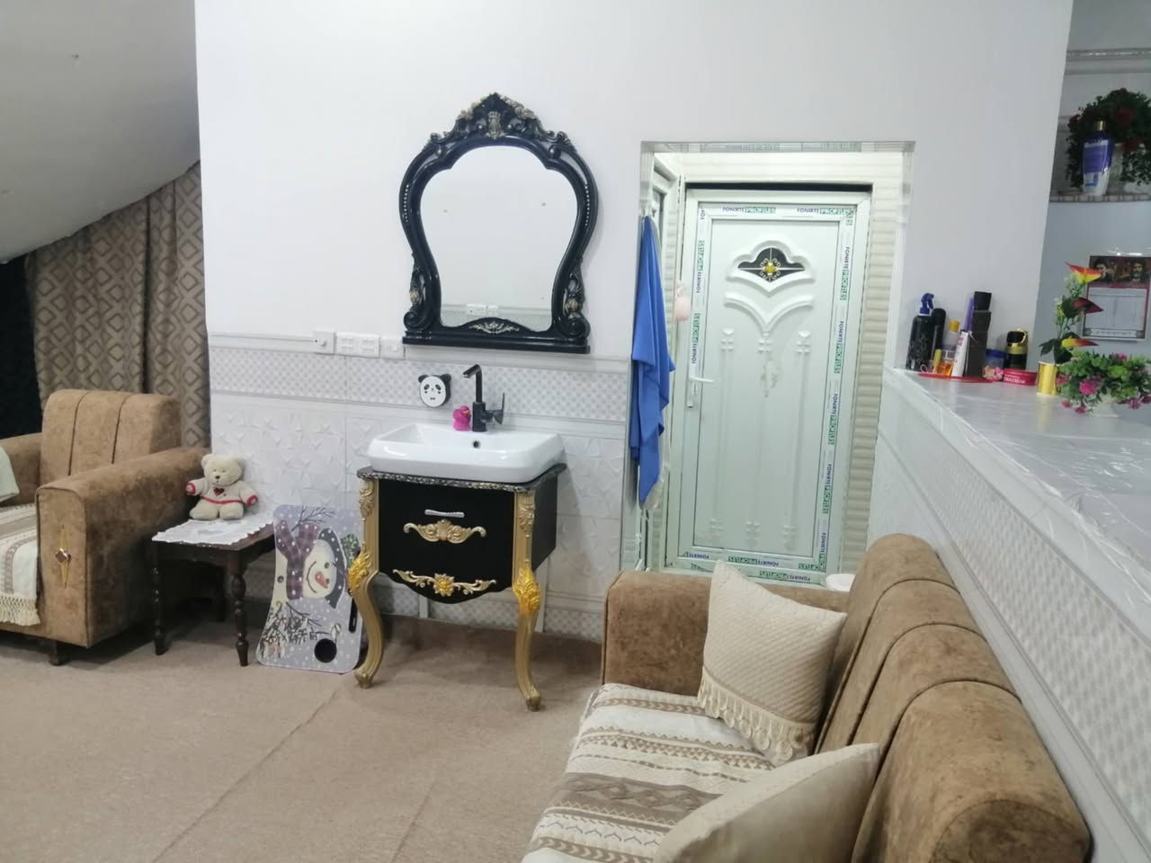 بيت للبيع ركن 273 متر حي شرطه صوب الكبير مراجعه مكتب الخضر للعقارات ***********
