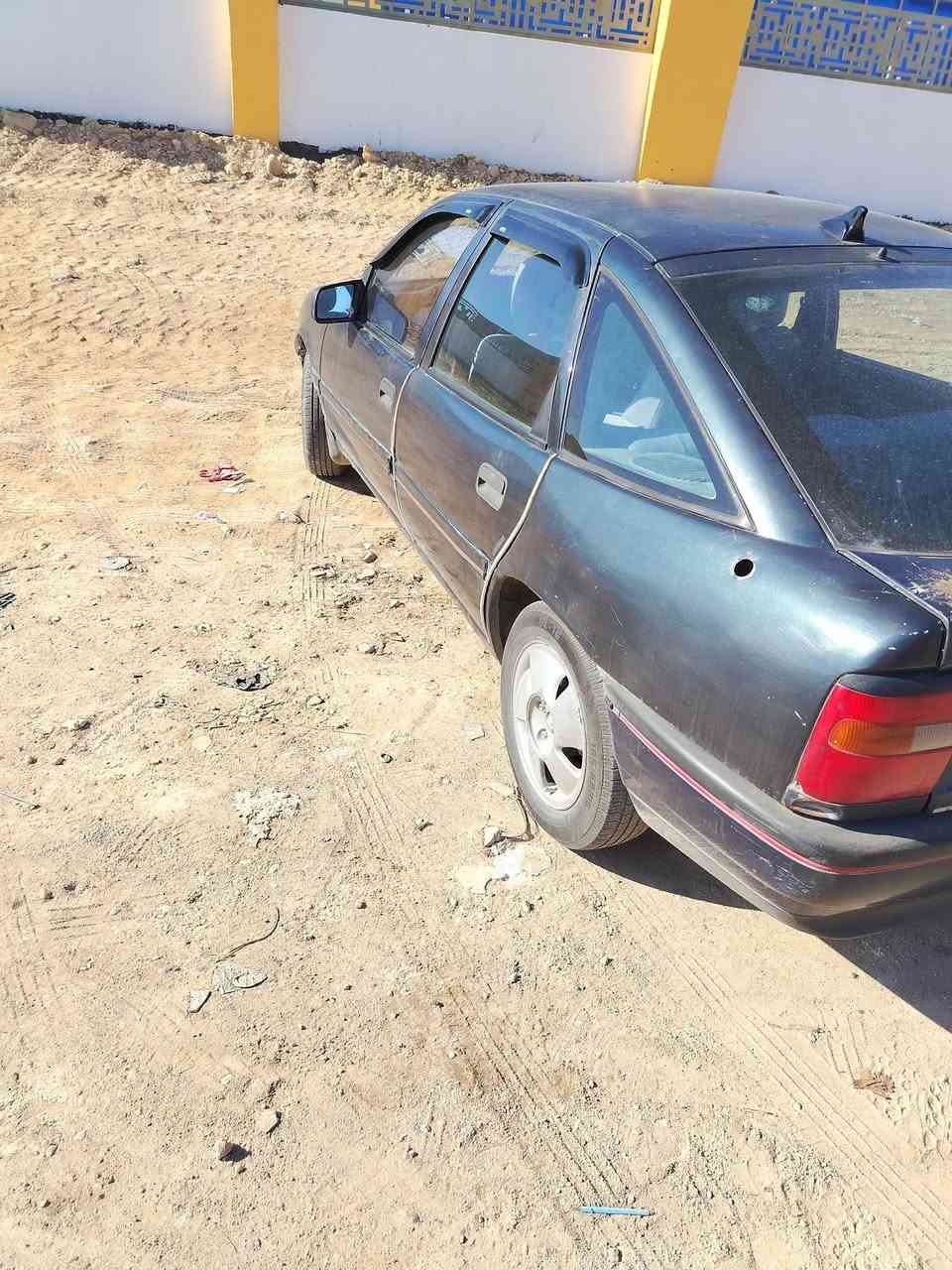 سلام عليكم اخوان اوبل فكترا موديل ٩٠ محرك ٢٠  رقم بغداد دولي بأسمي سيارهه
 جاهزه محرك صدر كير شرط السعر ٣٠
وبيها مجال للشراي رقم الهاتف***********
