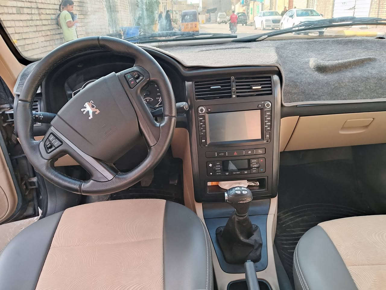 بيجو بابل خصوصي موديل   24 استلام   25  شهر السابع ماشية   3300  منظومة غاز جديده مدوشمه أرضية وكشنات بيه كلج. ذكي السعر   95 تلفون ***********
