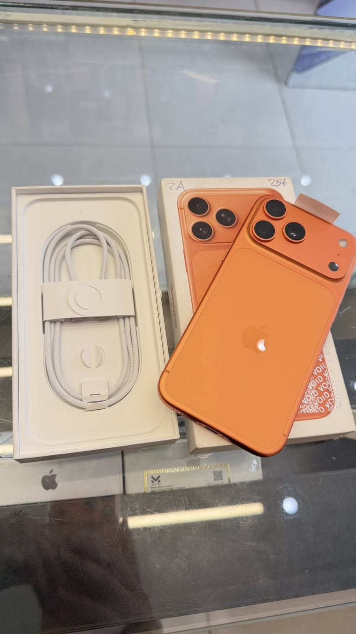 ايفون 17 برو ماكس شريحة فعلية✅ مشحون 24 مرة فقط🔥
نضافه 100‎%‎ الجهاز اخو الجديد كئنما هسه فاتحه من الكارتون حتى الكيبل بعده مامستخدم ذاكرة 256 بطاريه 100 ملحقات كامله مع وصل ضمان من المركز السعر 2075 الف قفل قفل
بغداد / البياع شارع 20 اسم المحل مركز حسان للموبايل ***********
