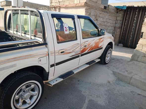 ***********اسيا ***********كونا موديل 2009مه نه فيستاسلي بي بوياخ بي ليدران بي خايس ورزيوي 4 تايهي لوك كيرومه كينه اكسل شانسي هه مووكياني به شه رت وه كووينه كان جوانه 40 رانية
