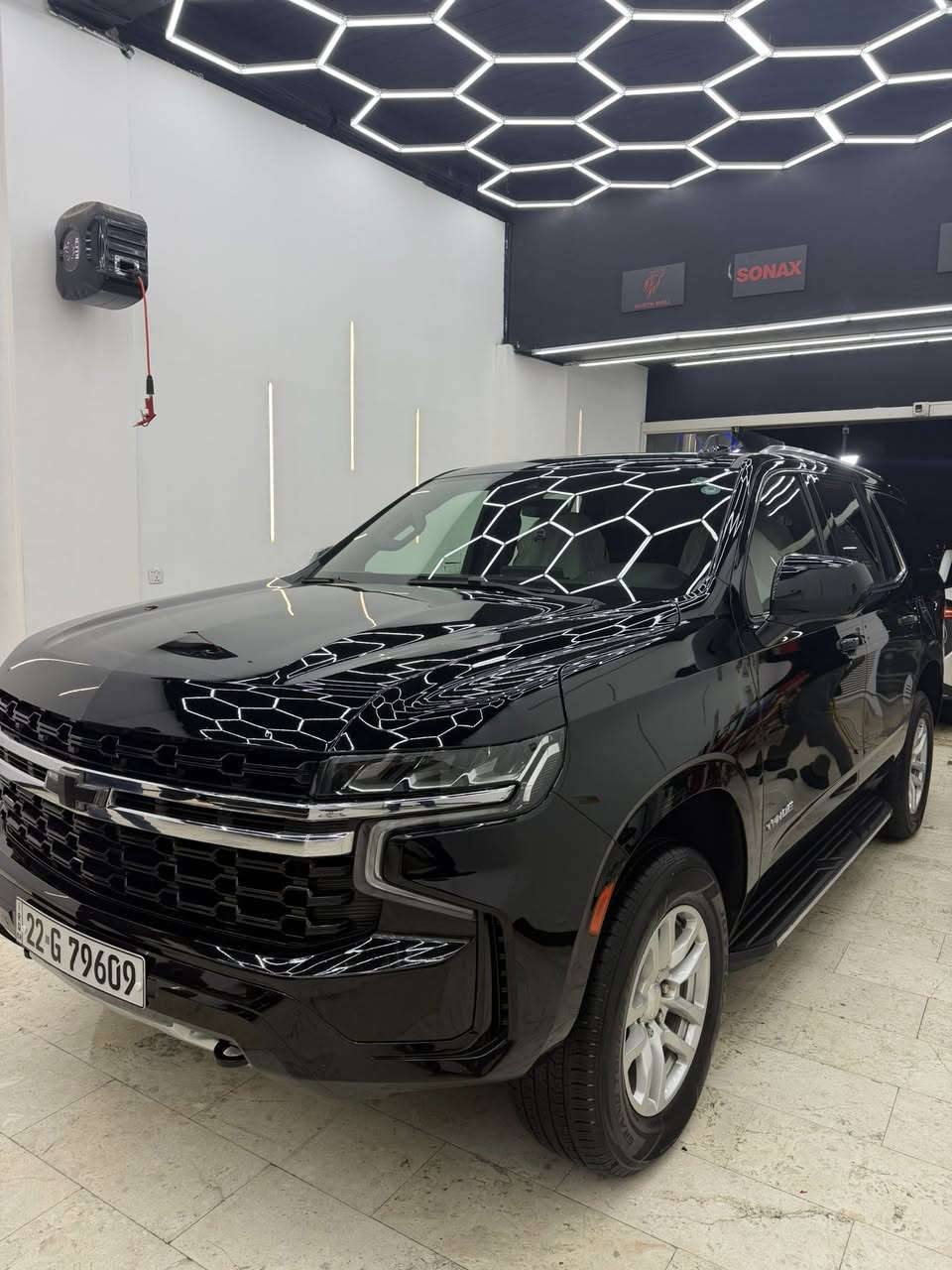 السلام عليكم 

تاهو 2022 LS خليجي وكاله المنصور ضوء القمر
بيها فقط شي بسيط بارد قليل وتكحيل في الجاملغ عكس سايق 
موصفات سياره معروفه 
ماشيه 63 الف ml
سياره جاهزه من جميع النواحي 
تخم تاير جديد قبل شهر مشدود 
رقم اربيل بسمي تحويل مباشر 
هزه ولوحات جديده 
مكانها بغداد حي الاعلام 
السعر 428 بيها مجال قليل 
اعتذر عن المراوس 
الاستفسار الاتصال او وتساب 
***********
