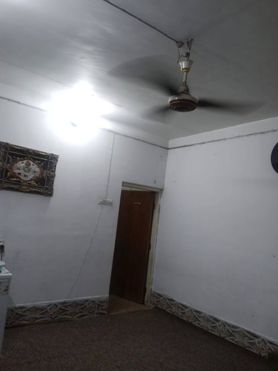 @إشارة بيت للاجار 

بيت للايجار 100 متر 
  سعر الايجار 150 الف 
يحتوى على ، صاله وغرفه ومطبخ وتخاريج 
الموقع ، شارع المطار القديم فرع اسواق الجنائن


**إذا كنت صاحب هذا الإعلان وتريد حذفه لأي سبب، رجاءا أرسل رسالة إلى الدعم الفني**
