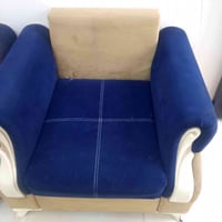 تخم البيع مقاعد اثنين كبار وكراسي 2 سعره 60 الف قفل 07804690689