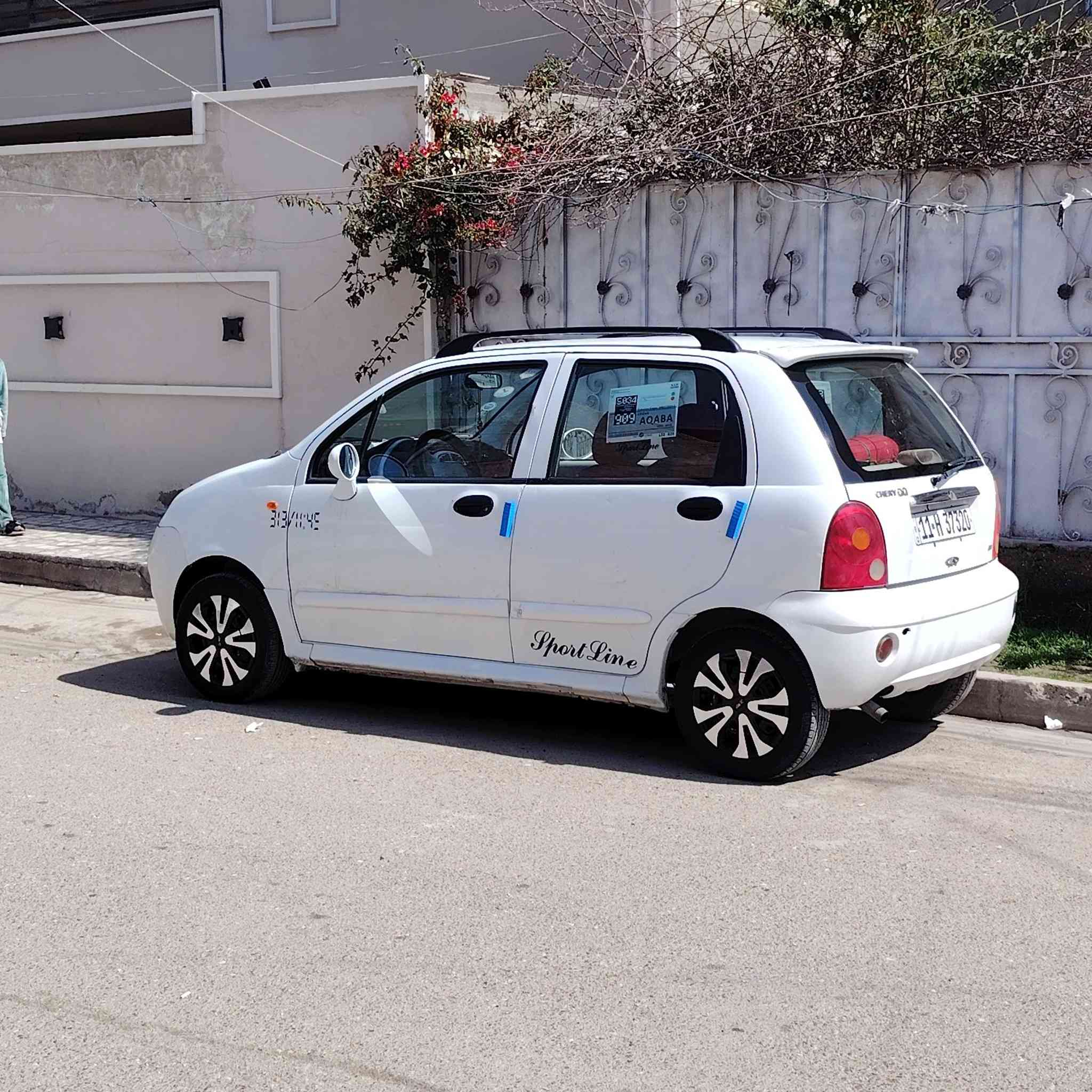 السلام عليكم
للبيع كيو كيو 2009 بأسمي ماشية 97 الف

مكاني بغداد ابو دشير للإتصال ***********
