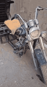 سلام عليكم ستوتة امتيار البيع بصرة جزيرة جاهزة من كلشي ستوتة أدوات مكفولة من سرقة سعر  ٧٥٠ او بيها مجال *********** شاصي مكفول ركبة كذالك اكسن لطش قبل سبوعين شادة ويالة وتايرات جدد لله شاهد كهربائيت كلها شغالة  مكينة مفتوحة
