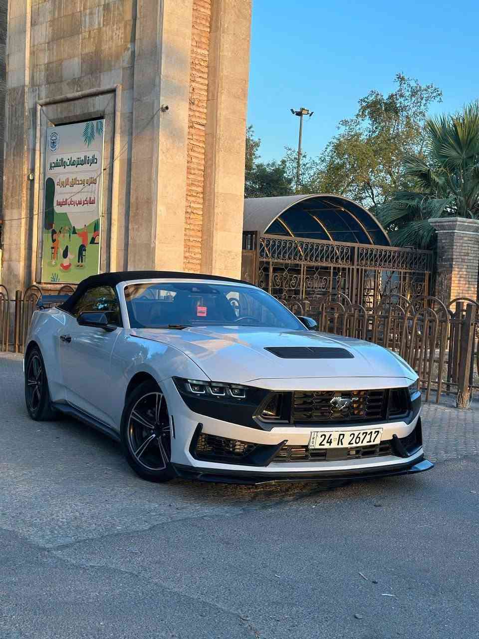 فورد ‏موستينج  2024
لون سموك 
محرك4سلندر بشاحن توربيني مزدوج 
كير 10غيارات تبديلات سريعه بطابع رياضي 
مغلفه:ppf
دركه كاربون 
لحيه دارك هورس 
كت دارك هورس بالكامل
هاند بريك كهربائي 
‏الإضافات  :
‏• دفع خلفي 
‏• شاحن لاسلكي Wireless Charger
‏• شاشة لمس بحجم 15.5 بوصة

‏• مقاعد كهرباء - مدفأة وتبريد
‏• بصمة تشغيل
‏• حساسات ركن أمامية وخلفية
‏• مانع انزلاق
‏• مثبت سرعة Cruise Control
‏• أضوية زينون 
‏• مصابيح LED أمامية وخفلية
‏• اشارات عالمري الجانبيه مع النقطه العمياء
‏• تحكم ستيرن جهتين مع قيادة ذاتيه 
‏• مري طوي كهرباء
‏• نظام ملاحة - Navigation
‏• هاند بريك كهرباء
‏• اضاءة ليد داخلية Ambient lighting
‏• 8 وسائد هوائية Airbags
‏والعديد من الاضافات
السعر٢٣
مكانها المنصور أو الكاضميه 
للاستفسار ***********
