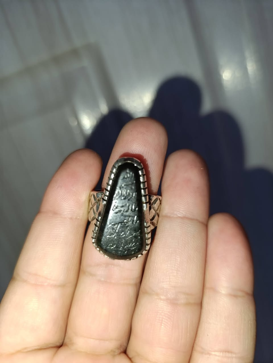 السلام عليكم جمعه مباركه صباح الخير ع جميع     عباس اباد قديم صياغه يدويه الي يريده يتصل *********** ابو ورود الحسيني
