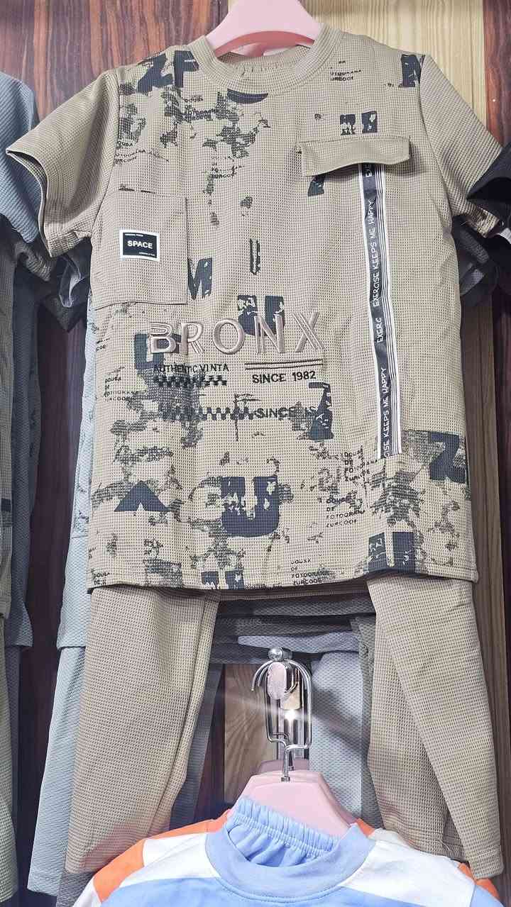 تراكات ولادي وبناتي خامه قطن 
العنوان حديثه ناحيه براوانه قرب اسواق الحاج عامج 

توصيل جميع المحافظات 
للطلب والاستفسار مراسلة الصفحة او الاتصال واتساب 
***********
***********
