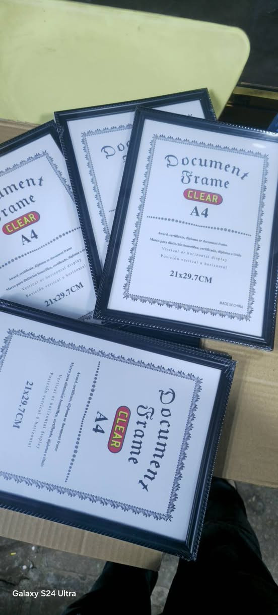 #اطار صور شكل جميل ونازك  حجم A4 
والسعر. جدا مناسب 
المفرد بالفين  2000 
جملة  الدرزن 12 قطعة ب18 الف 
مكتبة ومصور الانوار في حي الشهداء 
قرب جامعة العين / شارع الشهداء السايدين / مقابل مطعم بركات الامام موسى الكاظم (ع ) 
 واتساب : *********** 
#متوفر توصيل لكل المحافظات و الاقضية والنواحي
