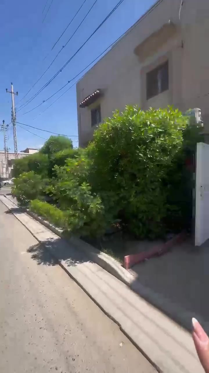 بيت للإيجار قرب ابو جعفر المنصور سايدين 
- مؤثث بلكامل 
- كهرباء شهر كامل مدفوع مقدم 
- راوتر موجود بس مجرد تفعل 
- السعر جداً مناسب 
للتواصل واتساب :
***********
