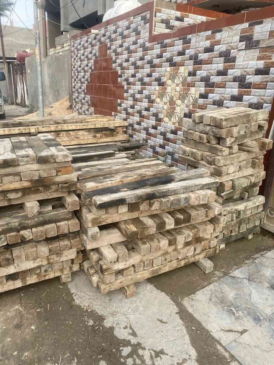 قالب خشب للبيع العدد 5 مكعبات ونص نظيفات 
العنوان حله
***********
