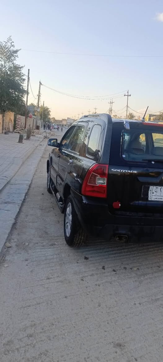 سلام عليكم كياه سبورتج2006خليجي  للبيع  محرك6اسندر السياره جاهزه وما بيها وينقص رقم بغداد بسمي تحويل ثاني  السعر83وبيه مجال ***********
