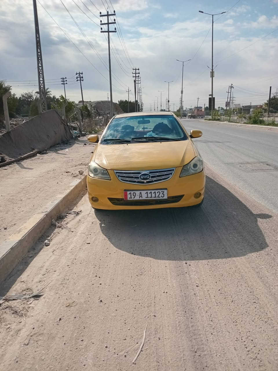 السلام عليكم بي واي دي ج٣ موديل ١٣ كربلاء كامله من جميع الامور باسمي السعر ٤٧ $ وبيه مجال مراوس بأوتوماتيك هم ترهم الشراي يتصل (***********)بي واتساب
