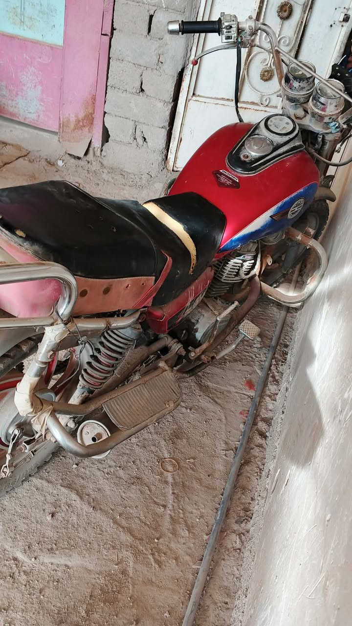 سلام عليكم درجه تيموته موديل ١٤ اوراق اصولي السعر 350 اوبيه مجال المكان فضليه ***********
