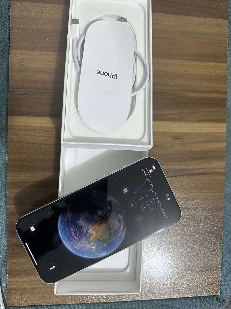 ايفون 17 برو ماكس ايسم مشحون مرتين بسسس اوت لبارحه نفتح من كارتونهههه مكاني الكاضميه سعره 1925 بيع مستعجل  ***********
