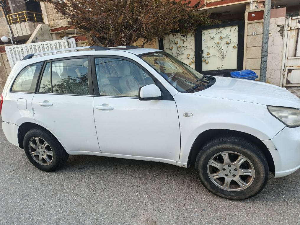 شیری تیگۆ ٢٠١٤ ، مەکینە گەورەی ٢٠ ، گێر سیمی تۆماتیک و عادی مەرغوب ، فوول مواسەفات سلایت ، ناو زەرد ، جام کارەبایی ، کوشین هیتەر ، شاشە ئایپاد ، لایت زینۆن ، ABS ، سیستەمی غازی ئیتاڵی لۆ بەسترایە ، بێ مەسرەفە بێ تەقە و رەقە گێر و مەکینە و تەبرید بە شەرت ،٣ پارچەی سبوغە بێ لێدران بێ تەعدیل بێ ئێرباگ سەنەوی نوێیە تا ٢٠٢٩  بە شەرتی وەکالە و بە ناو کردن *********** أربيل, العراق
