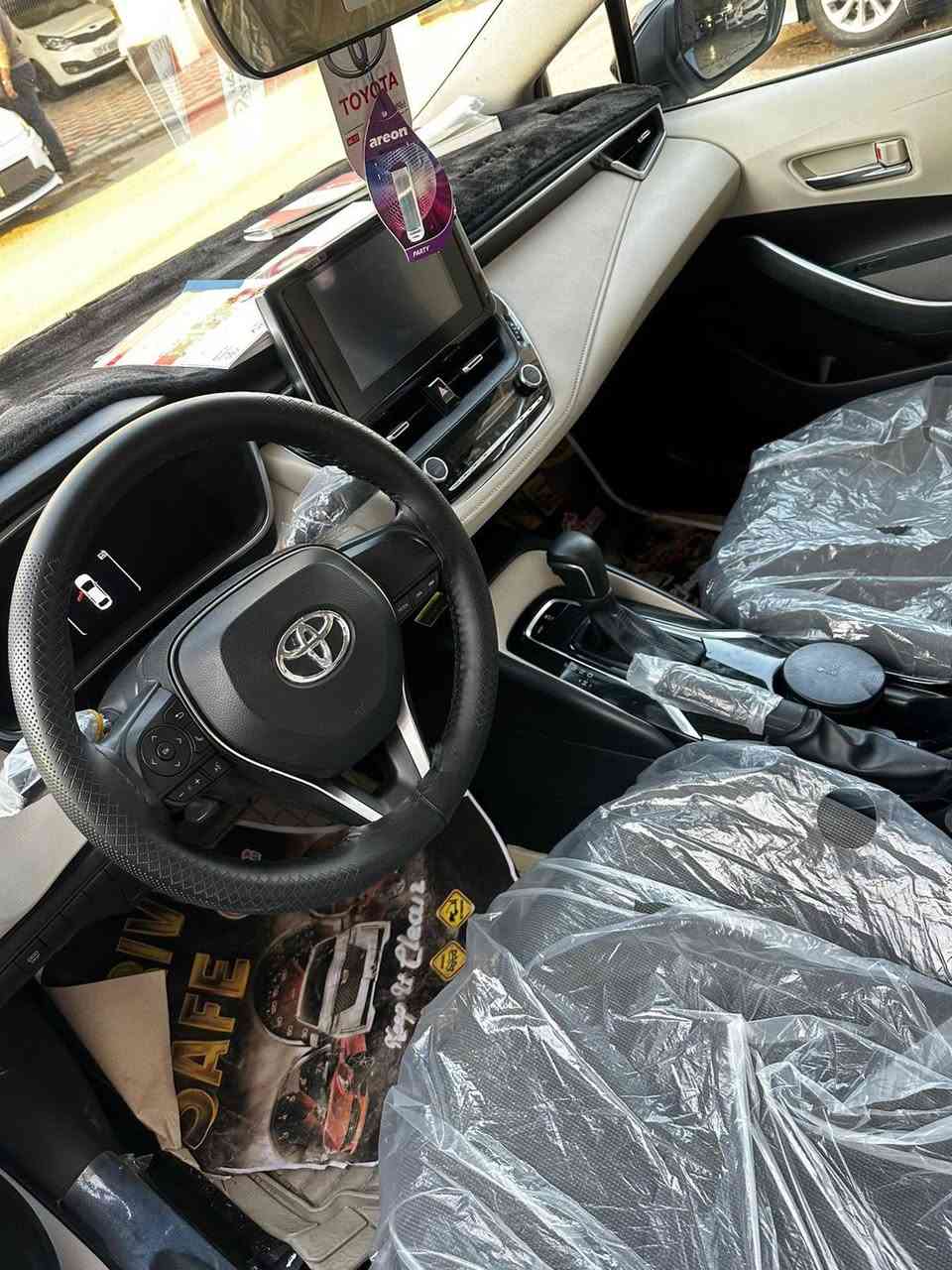 سلام عليكم كورله
سياره ياباني اصلي 
مديل2024سارز ام للضمان 
رقم اربيل الجديد 
محرك1800
ماشيه40الف اصل 
السعر 183بيها مجال الحك الجيه 
رقم الهاتف. ***********بي واتساب 
المكان النجف الاشرف
