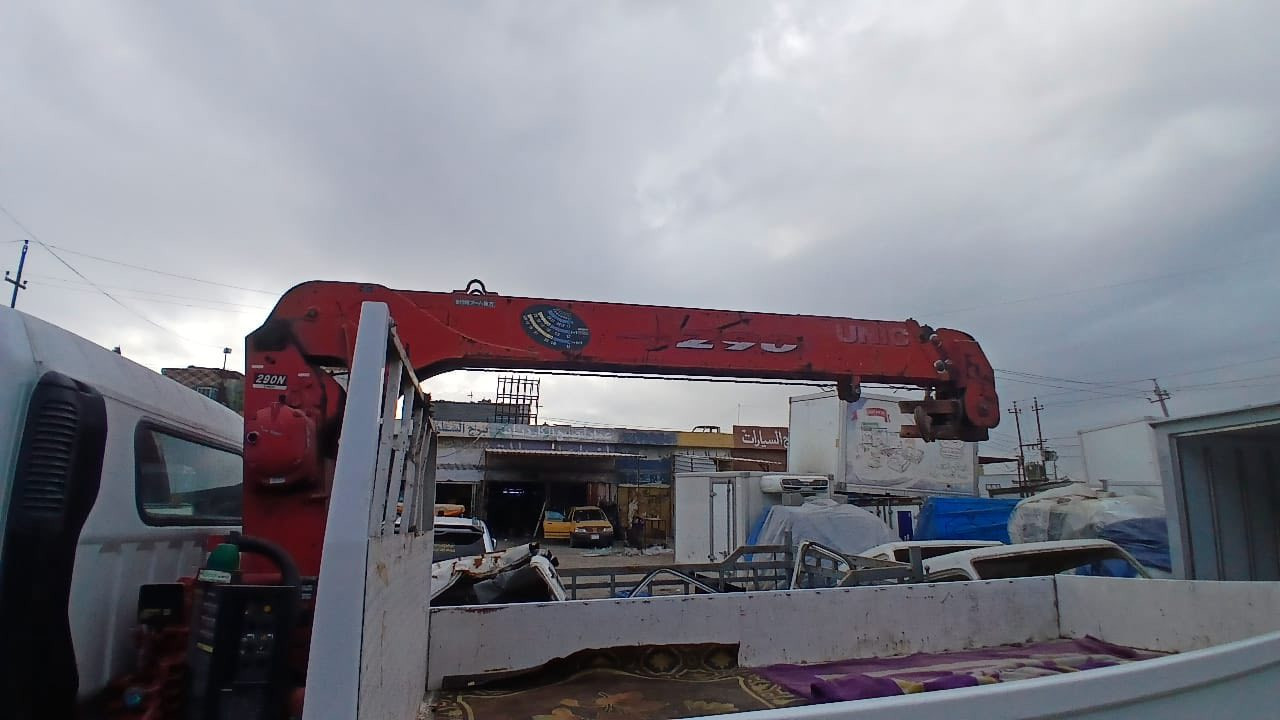 سلام عليكم
البيع  كنتر كرين موديل 2010
رقم ميسان 
كرين راك حديث 2900مخالف سلايتين 
سياره جاهزه لشغل ماتصرف دينار عليها 
مكان سياره بغداد 
مامتواجد ع فيس 
$220
***********
