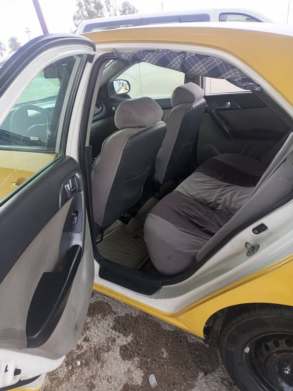 السلام عليكم كيا فورتي للبيع 2013
حادثه قبق جنطه الحوض مليوح مقدار شبر 
ما معمر صحيح للاستفسار الاتصال على الرقم 
***********
