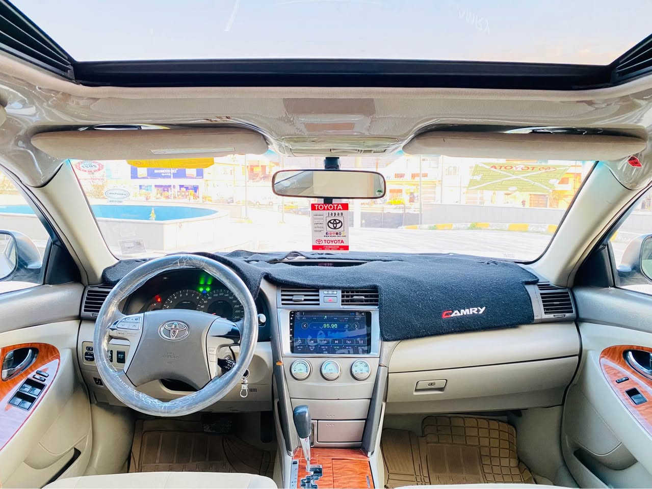 كامري خليجي فول مواصفات موديل 2009 
رقم سليمانية  إنكليزي 21
وسنوية جديدة لحد 2031 شهر ال 3
هزه وبراد جديد
محرك 4 سلندر حجم 2,4
كير ومحرك بدون صوت وصرف وبخار وتنقيص
مواصفات GLX فول مواصفات 1/1
سقف سلايد روف 
شاشة وكاميرا خلفية / إشارة مراية
كشن كهربائي / حساس دعامية خلفية  
تحكم استيرن طرفين  / تحديد سرعة
طخم صدر امامي خلفي شرط
منظومة لايتات زينون / تخم تاير + ويل كروم عدد 5
صدر امامي خلفي حدادية شرط / ترايها كلش حلوو سيارة جاهزة 100%
كهربائيات + تدفئة + تبريد  ❄️ شرط
تبريد قطعتين / داخل السيارة الأبواب مطعم صاج
 مكاني كركوك - إسكان قرب مستشفى أزادي
شرط التحويل والغرامات
سيارة بيها قطعة ونص صبغ  💕
 سعر  108 $ بيها مجال للطيبين 🌹
آسيا واتساب ***********
كورك             ***********
شراي اتصل وتدلل 🌹 كركوك, العراق
