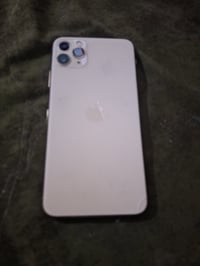 ايفون ١١ برو ماكس • للبيع • للاستفسار