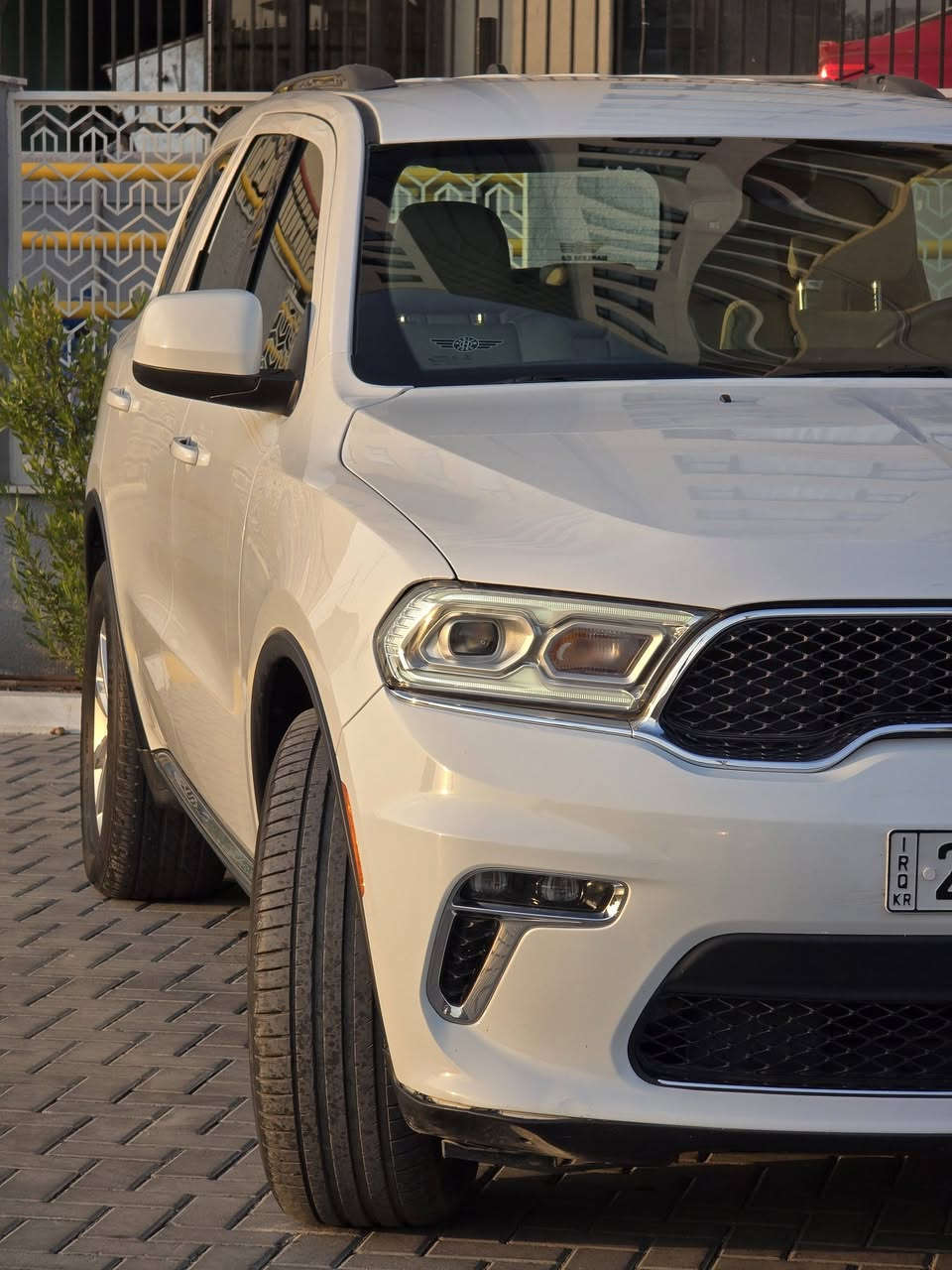 دورنكو 2021 خليجي وكالة هارلم مكفولة كفالة عامة من الصبغ 
ماشية 50 الف كيلو حقيقي
السيارة نضيفة جدا مابيها نقص برغي مبدل تخم تاير جديد فقط الباقي كله ع وضع الشركة 
رقمها سليمانية بسمي تحويل ثاني يوم 
رقم وهزة وسنوية جديدة ما ساقطة
المواصفات نص فول 
بصمه ابواب 
بصمة تشغيل 
تشغيل عن بعد 
رادار امامي وخلفي 
حساسات امامي خلفي
حساس اطارات 
شفتات استيرن
7 راكب 
3 قطع تبريد 
كشن السائق كهرباء
مكينة 6 سلندر 
مكاني بغداد البياع 
السعر / 325 ورقة وبيها مجال بسيط جدا
للإستفسار/ *********** متوفر واتساب
