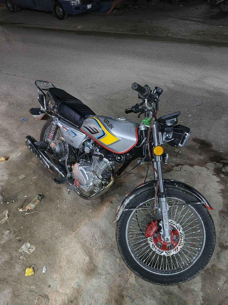 السلام عليكم دراجه تايكر موديل 25مكفوله اوراق مكفوله من كلشي مكاني بابل حله سعر 700وبيها مجال ***********
