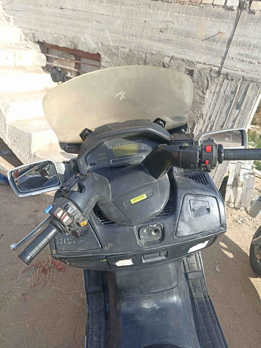 السلام عليكم سكاي ويف 650 فول مواصفات مري شفط جامه تصعد وتنزل اي بيس دراجه نضيفه كهربائات شغاله نكره سلف بكل وقت درجه شغاله بس ماتمشي نقص قايش كير مكينه ناعمه مكان كربلاء طويرج سعره مناسب الله شاهد محتاج   ***********
