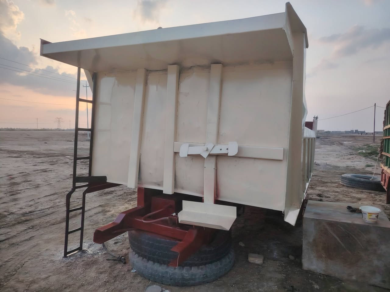 السلام عليكم بدي مايلر مال قجمه بلادي طول 4/45ونج بنص جديد مكان السماوه رقم الهاتف ***********
