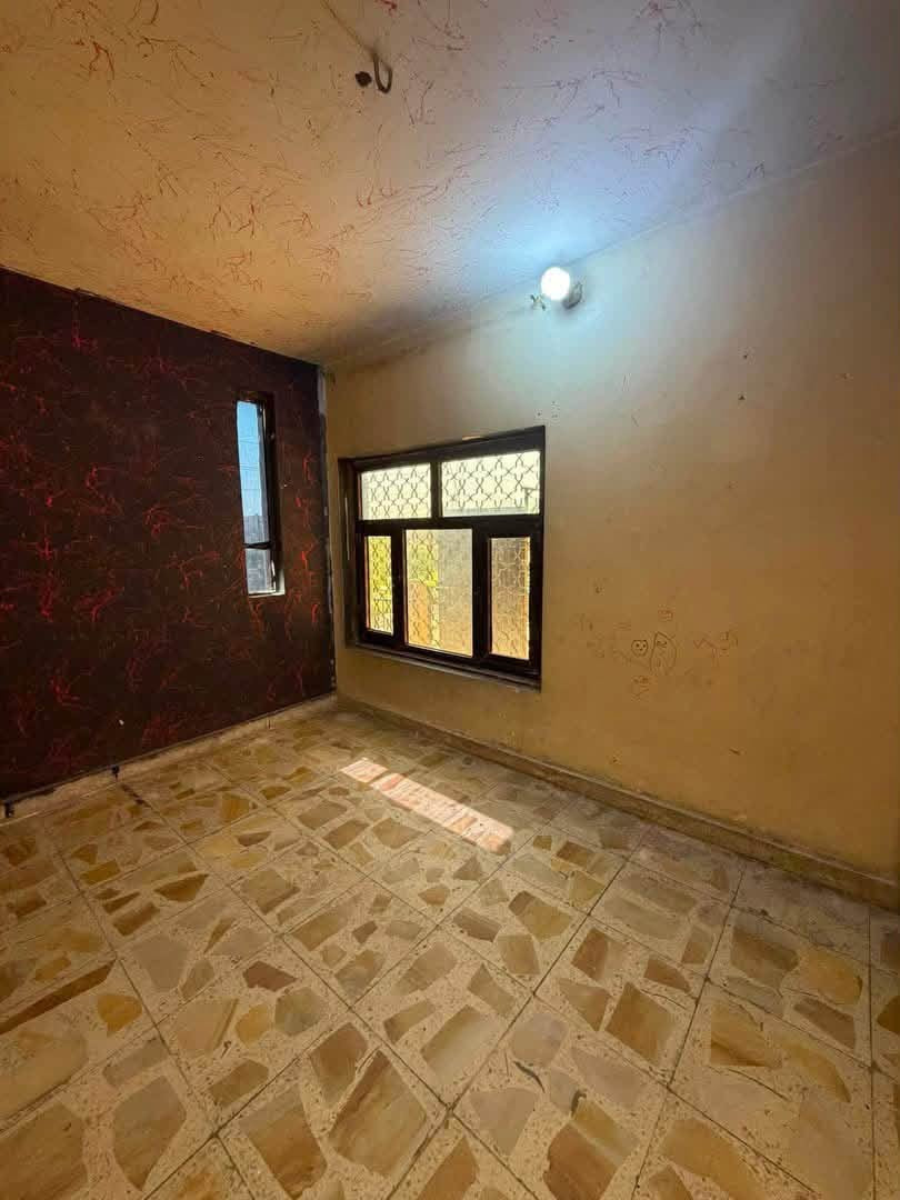 � للإيجار في السيدية
وحدة سكنية طابق اول ، نظيفة وجاهزة للسكن.

🔹 تحتوي على:
✅ غرفتين نوم
✅ صالة
✅ مطبخ
✅ خدمات

💰 الإيجار: 650 ألف دينار عراقي

📞 للاستفسار: ***********
🏢 مكتب حلم عقاري للوساطة العقارية
