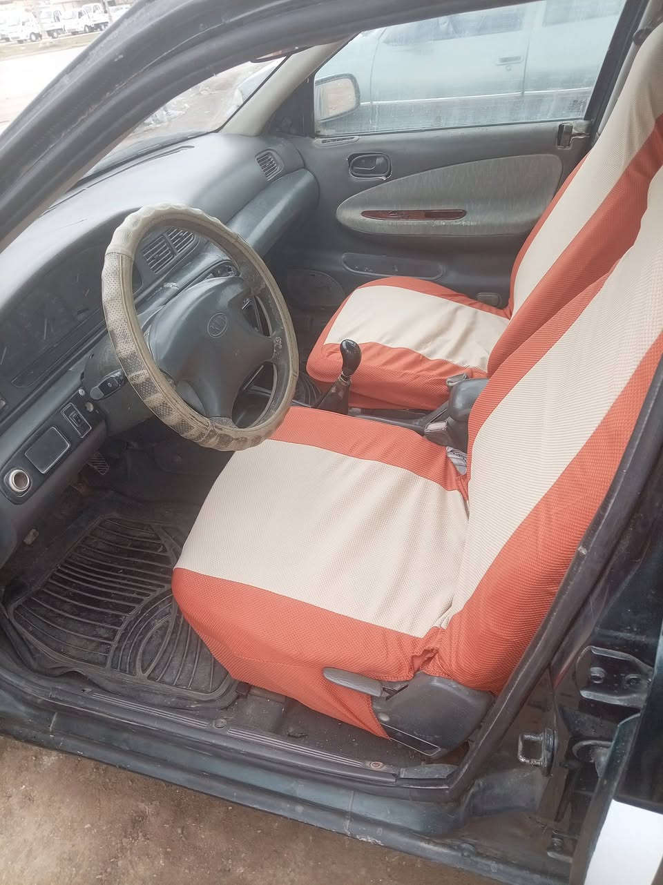 السلام عليكم كيا سيفيا 95 رقم بغداد نكليزي سنويه ل 29 تحويل ثاني يوم مكينه مفتوحة مكينه وكير خير من الله حداديه كهربائيات كله شغاله دوشمه جديده السعر 35 وبيه مجال للطيبين للاستفسار *********** مكان السياره واسط الصويره
