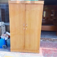 دولاب بابين • غرفة نوم • للبيع