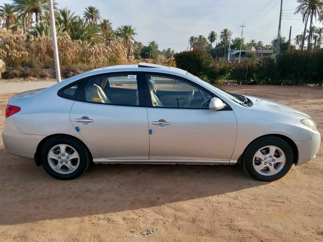 السلام عليكم للبيع ألنترا موديل 2009 خليجي مكينه 2000 فول مواصفات رقم نجف دولي بسمي مكفوله كفاله عامه من ضربه وصبغ وتبديل فقط جراد بسيط بالقماره مكينه وكير وحداديه وتبريد كله جديد سياره جاهزه من جميع النواحي السعر 107 مكان السياره الديوانية غماس للاستفسار ***********
