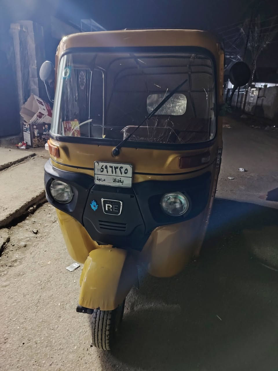 السلام عليكم شباب تكتك موديل 20 شهر 12 نضيفة ما معمره مكاني بغداد النهروان رقم الهاتف ***********
ما متوجد علا فيس بوك
