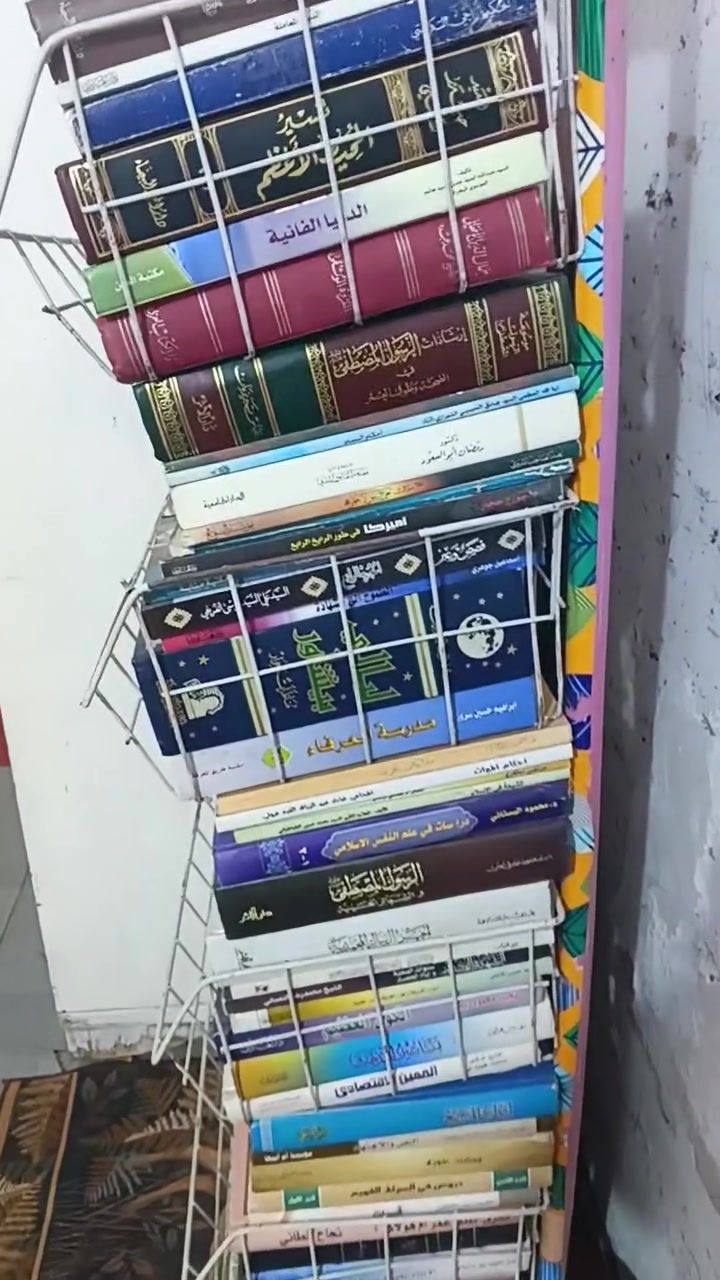 سلام عليكم ورحمة الله وبركاتة كتب 📚للبيع سعر الكتاب على 3000 بيع شلعه كلهن عنوان حله منطقه عنانه قرب موقف السيارت  ***********
