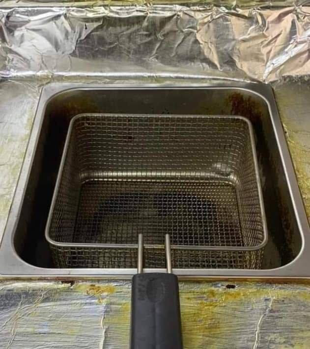 غراض مطعم كاملة للبيع
ميز كص عدد (2)
ميز تحضير كص
سجاجين كص عدد ٤
طباخ ٤ عيون منضدي
ثلاجه عارضه مشروبات
مجمده صغيره
طباخ عينين فلافل
ميز انارة كص عالفحم بس ملغي باقي فقط ميز والانارة
ميز عدد ٤ رجلين حديد
كراسي رجل حديد عدد ٨
ميز طعام جوزي عدد ٦
كراسي عدد ١٤ جوزي
اطباق ستيل حجم وسط عدد ٨
مصافي مستطيل فلافل عدد٢
اطباق ستيل وسط عدد ٨
ثرامة بطاطا مع ميز 
قلاية فنكر عدد ١
تحضير بركر عدد ١
كاسبة صاج عدد ١
مجمده حجم صغير
فاترينه ام ديلاب
ميز كاشير
كرسي كاشير 
كاسات كزاز عمبة ومقبلات عدد حجم كبير ٨ حجم وسط ٣
سنك كبير مع ميز المنيوم 
كتر تغليف نايلون 
ارضيات كارتان خضراء طول ٣ متر
قاطع اخضر طول ٢ متر
كاونتر المنيوم مع ملحق 
***********
