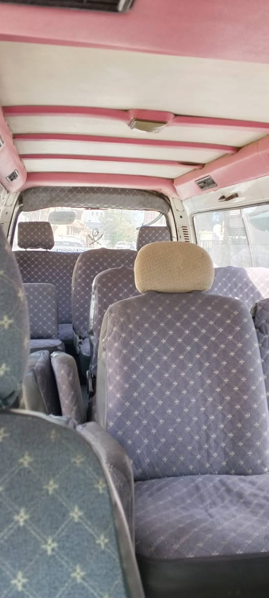 سلام عليكم مرخصة مدير الكروب فتون موديل 2015بسمي حره مكينه وكير واكسن خيرمن الله سياره حلوه وجاهزه سعره 72وبيه مجال***********العنوان بغداد البياع حي شهداء
