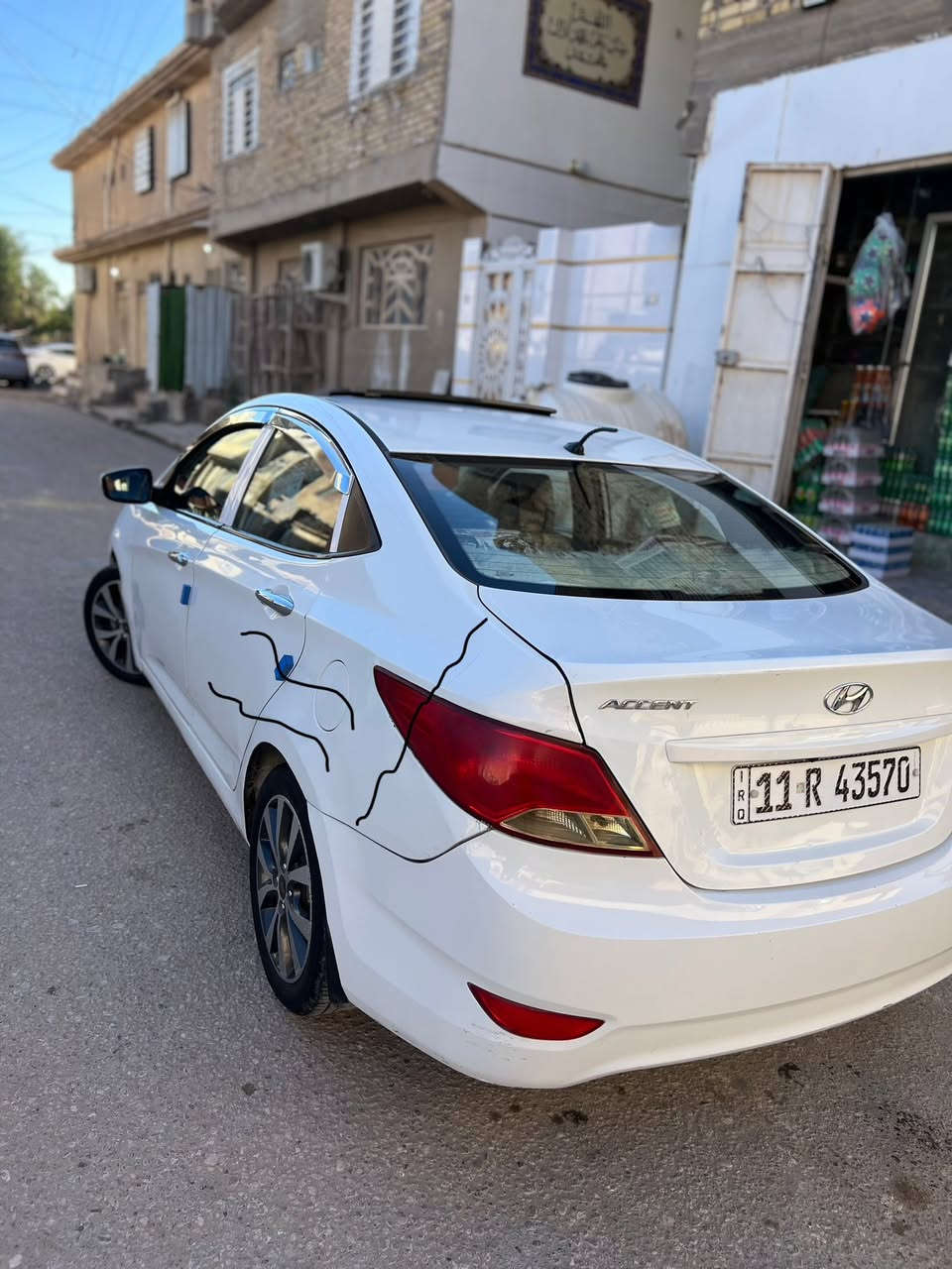 السلام عليكم
اكسنت 2015فول مواصفات محرك 1600 
ضربتهه موضحه بلصوره والباقي كفاله سياره كير ومحرك كفاله حداديه ‎%‎90مشروع وطني مكاني النجف الاشرف حي العسكري 
السعر 105وبيهه مجال بسيط
***********
