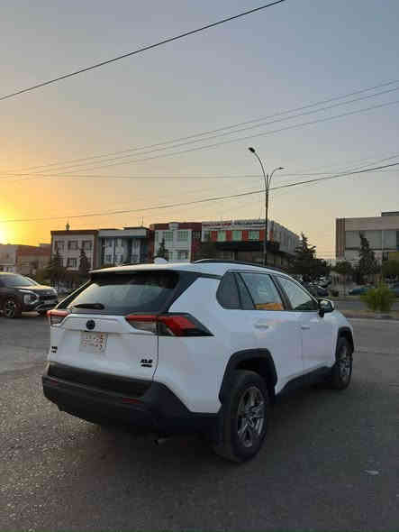 السلام عليكم 
تويوتا موديل 2024
سعر : 178 ومجال 
اللون : ابيض 
عداد المسافة : 5 الف 
حجم المحرك : 2.5L ( 4.سلندر ) هايبرد 
ملاحطة السيارة : عام صبغ بدون دواخل و ارباگات امامى و خلفى كبس سياره كامله و جاهزه دينار مصرف ما بيها 

ارباگ فقط پرده طاك 

المواصفات : XLE

دةبل اكسل (𝐀𝐖𝐃)
كيج الكـــترونـــي
‏‎ابـــواب بصمة
‏‎بصمة تشغيل 
تشغيل عن بعد (𝐑𝐄𝐌𝐎𝐓𝐄 𝐒𝐓𝐀𝐑𝐃)
‏‎شاشة كبير لمس
كامــــيرا
هاند بريك بصمة
اوتو هولد (𝐀𝐔𝐓𝐎 𝐇𝐎𝐋𝐃)
اوتو ستارات (𝐀𝐔𝐓𝐎 𝐒𝐓𝐀𝐑𝐓)
اوتو ستوب (𝐀𝐔𝐓𝐎 𝐒𝐓𝐎𝐏)
رادار امامي (تحديد مسار)
‏‎رادار جانبي (نقاط عمياء)
‏‎رادار خلفي (التحذير من الاصطدام)
‏‎حساسات امامي
‏‎حساسات خلفي 
نظام (𝐄𝐂𝐎)
نظام (𝐍𝐎𝐑𝐌𝐀𝐋)
نظام (𝐒𝐏𝐎𝐑𝐓)
نظام (𝐒𝐇𝐎𝐖 𝐧𝐨/𝐨𝐟𝐟) 
نظام (𝐌𝐔𝐃&𝐒𝐀𝐍𝐃) 
نظام (𝐑𝐎𝐂𝐊&𝐃𝐈𝐑𝐓)
نظام (𝐏𝐔𝐒𝐇 𝐍𝐎𝐑𝐌𝐀𝐋)‏‎
تحكمات استيرن 
‏‎كشنات كهربائي 
‏‎كشنات هيتر
‏‎تبريد لمس
‏‎تبريد مركزي 
‏‎صندوق شفط كهربائي 
‏‎لايتات ليـــLEDـــد عدسة زينون بيلادي
‏‎بلوجكترات ليـــLEDـــد بيلادي
‏‎بكلايتات ليـــLEDـــد بيلادي
‏‎ويـــل كـــروم حجم 19

تفاصيل اكثر الاتصال علی ارقام التاليه ‏
واتساب 
☎️ ***********

عنوان📍عقره اكر
