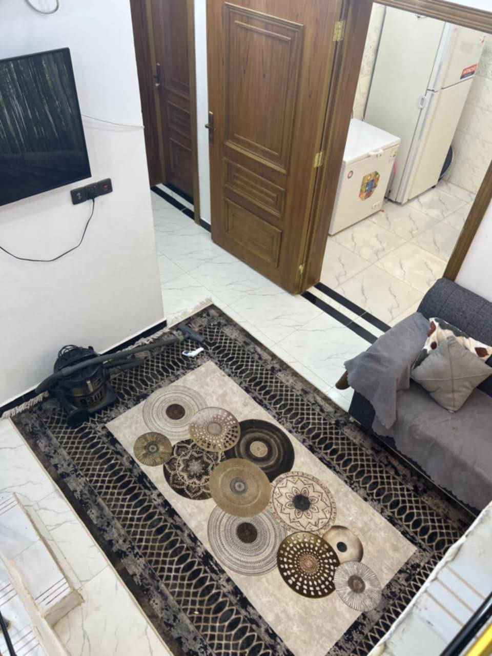 #اللهم صل على محمد وآل محمد 
#البيت للبيع 
السماوه حي الزهور 
#بيت للبيع طابو صرف 
#المساحة  100 متر طابقين 
الطابق الأول اغرف وصاله ومطبخ وبراني وحمامات داخلية وخارجية وتهويات كونكريت مسلح عالي عن الشارع 
الطابق الثاني غرف وصاله 
# السعر 85 مع المجال لشراء يراجع مكتب الناجح للعقارات السماوة حي الحكم قرب مرطبات فستقه 
#مكتب- الناجح للعقارات 
للإستفسار اكثر مراسلتنا ع الخاص او الاتصال ع الرقم التالي ***********بي وتساب /*********** بي وتساب 
#او مراجعة مكتبنا الواقع في
#الحكم / مجاور مرطبات فستقه علمأ دوام مكتبنا من 9 صباحأ ال 10 ليلأ اخوكم ابو مصطفى للعقارات 
{تابع صفحة المكتب }
