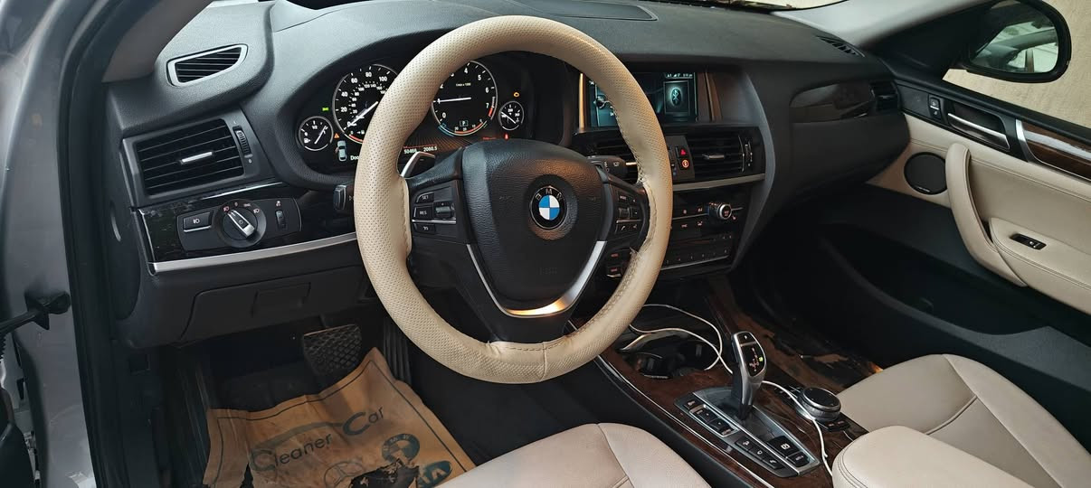 Bmw x4 2017, full mwasafat, 2 panja sardi haya zhori nagrtya, 65000  hazar kilometer roishtawa, makinu ger ba shart wa sanawi nweya. Bo zanyari: ***********. 
بي ام اكس 4 2017 فول مواصفات، اصبعين صبغ بدون دواخل, ماشية 65 الف كيلومتر، المكينة و الغير شرط و السنوية جديدة. للتفاصيل اتواصل: 
*********** أربيل, العراق
