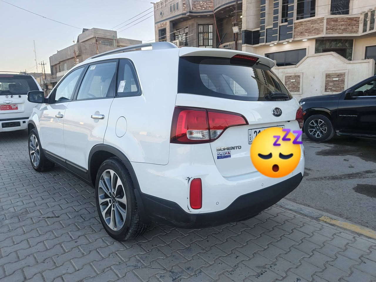 السلام عليكم
سورنتو 2014  شكل 2015
السياره فول مواصفات عدا البانوراما
رقم اسليمانيه باسمي تحويل بشرط
مكان السياره بغداد
السياره مكينه اربع اسلندر
اشاره بالمرايا
بدات كروم
بصمه ترحيب
تحكم ستيرن جهتين
تبريد ثلاث قطع
السياره كفاله عامه من الضربه والصبغ
داخل بيجي  
ويل كروم نيكل
رقم الموبيل
***********
السعر 175 بيها مجال بسيط
