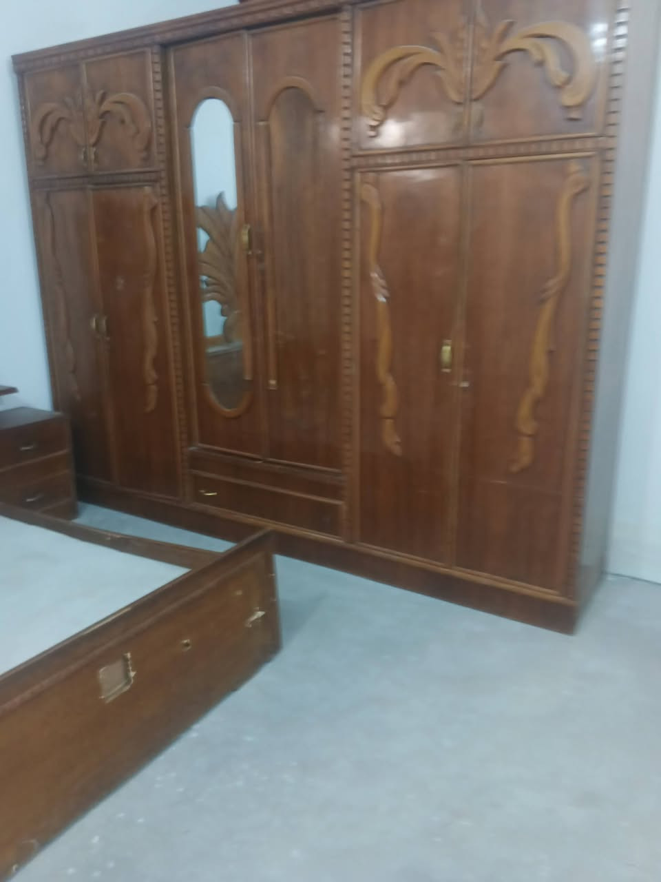 سلام عليكم غرفه نوم مكان  الزعفرانية سعر 250 بيه مجال +9647705838988


**إذا كنت صاحب هذا الإعلان وتريد حذفه لأي سبب، رجاءا أرسل رسالة إلى الدعم الفني**