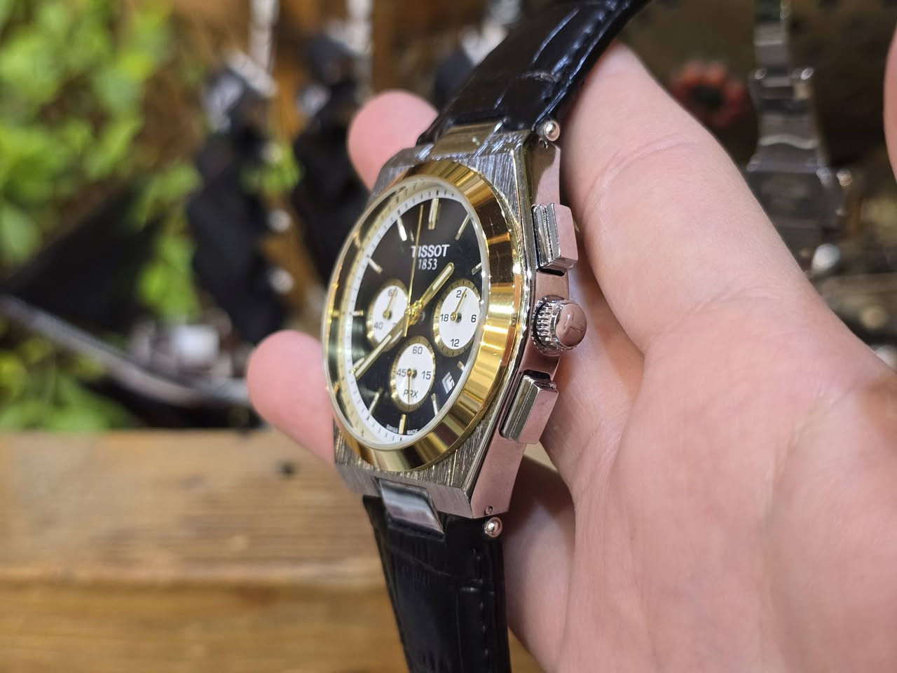 السعر فقط  25  ألف مع التوصيل (سعر ثابت)
ساعة ماركة.....
جميع السناتر شغاله حركة أوتوماتيكية (كوارتز) كرونوغراف.
 نضام ستوب وج رياضي سير جلد قفل فراشة 
مقاومة للماء، كاملة الأختام (تفاصيل داخل الفيديو).


**إذا كنت صاحب هذا الإعلان وتريد حذفه لأي سبب، رجاءا أرسل رسالة إلى الدعم الفني**