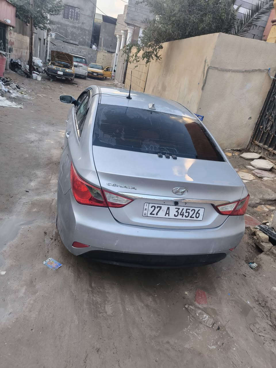 سوناتا 2014  امريكي  السيارة جاهزة من كلشي تبريد تدفئة كير مكينة شرط التحويل راعيها بصرة 
وأنه مكاني بصرة .ضربتها جاملغ وبنيد  رقمها الجديد الإنكليزي

السعر 98 بيها مجال كلش بسيط
الرقم :***********
